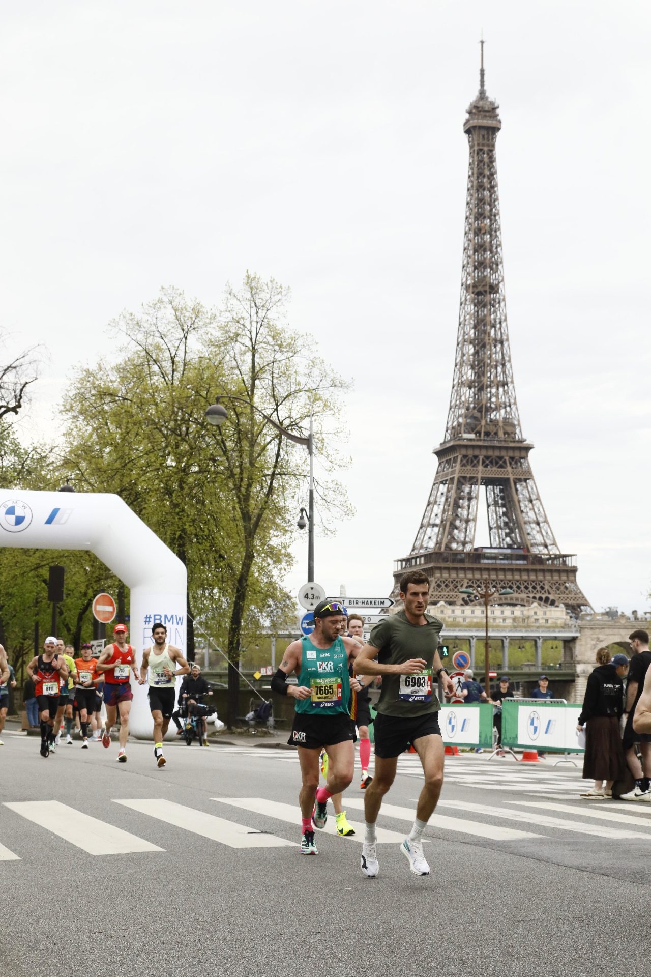 Simon Thoret finisher du marathon de Paris, coach running à Lyon